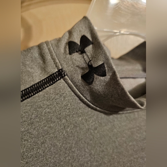 Under Armour Cold Gear Collared Long Sleeve Compression Shirt Size Small - Picture 2 of 5